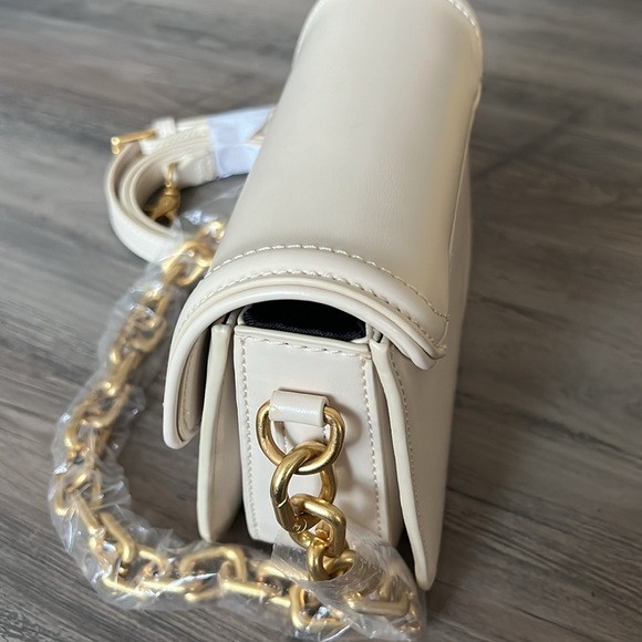 Zara Cross body bag with metal handle trim - Picture 5 of 10